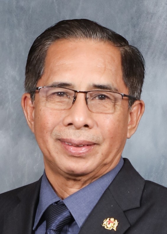 Photo - Edward Linggu Bukut, YB Senator Datuk