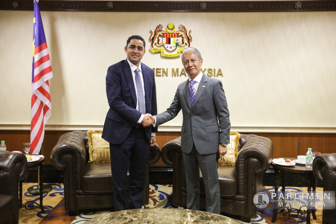 KUNJUNGAN HORMAT KE ATAS YB TAN SRI AZHAR…