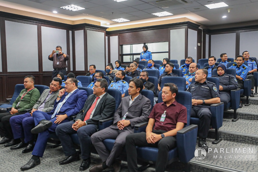 KURSUS PERLINDUNGAN SINARAN & PENGENDALIAN…