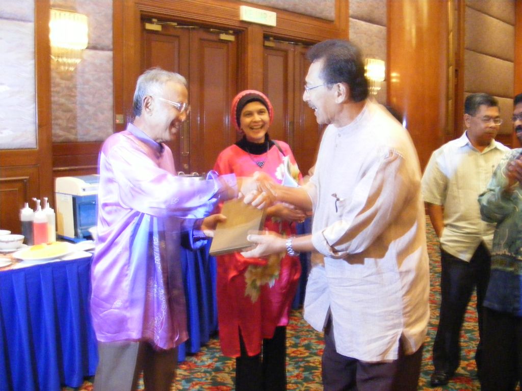 11pac-dinner-speaker-dun-johor