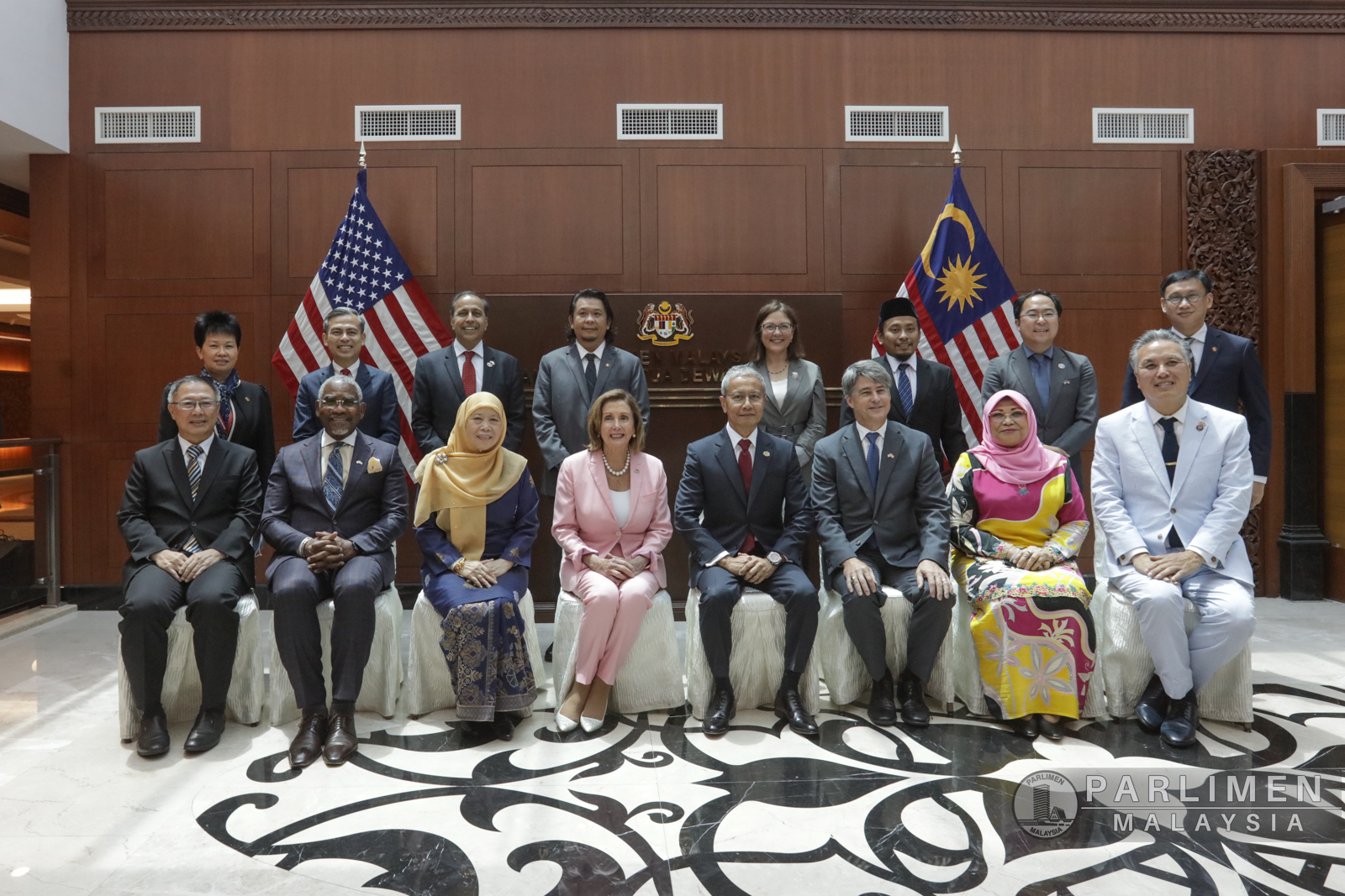 -kunjungan-hormat-ke-atas-yb-tan-sri-azhar-azizan-harun--yang-di-pertua-dewan-rakyat-oleh-pyt-nancy-pelosi-yang-di-pertua-dewan-perwakilan-amerika-syarikat--as-
