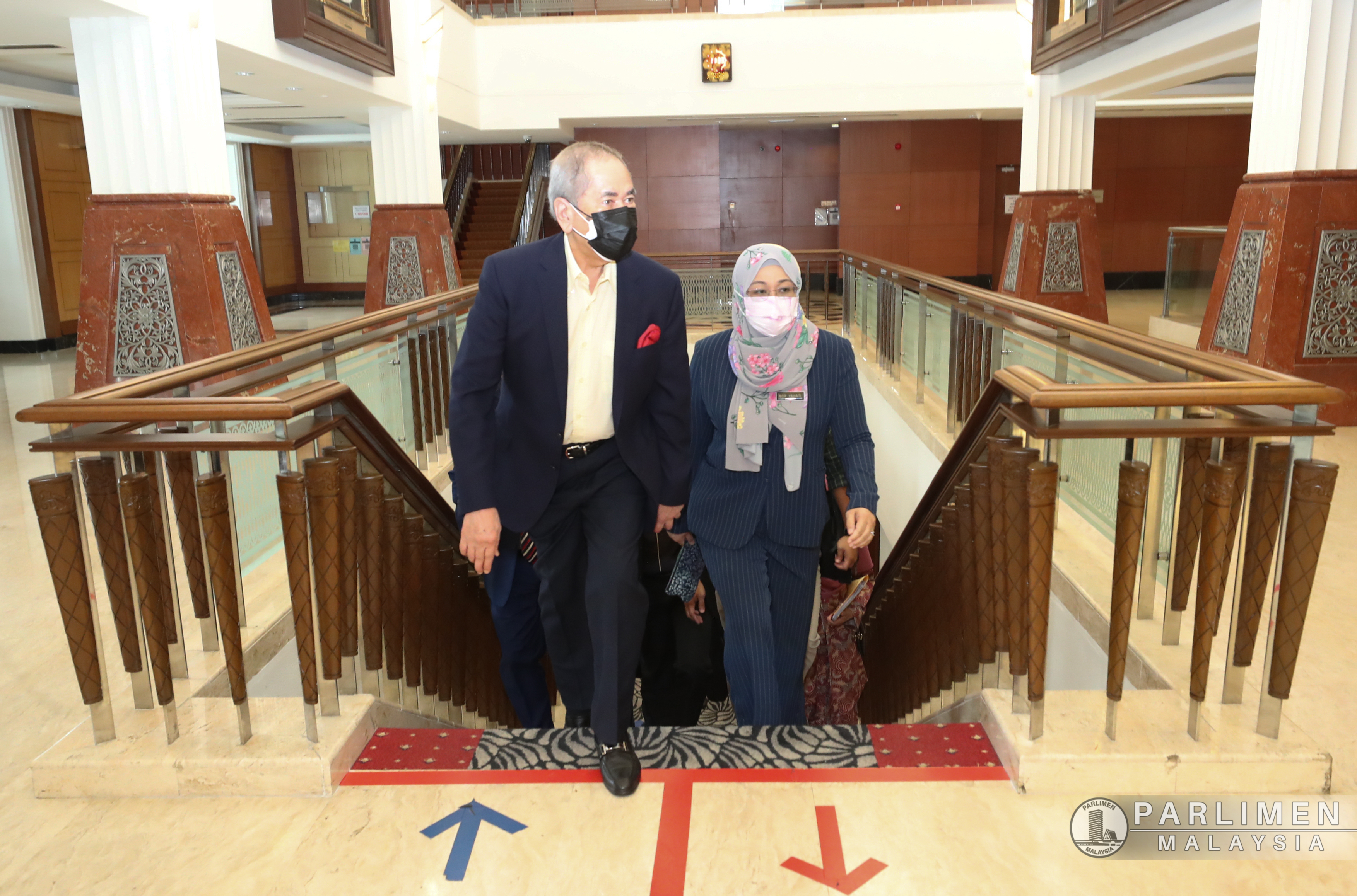 -lawatan-kerja-dan-sesi-perbincangan-menteri-dan-timbalan-menteri-di-jabatan-perdana-menteri--parlimen-dan-undang-undang-