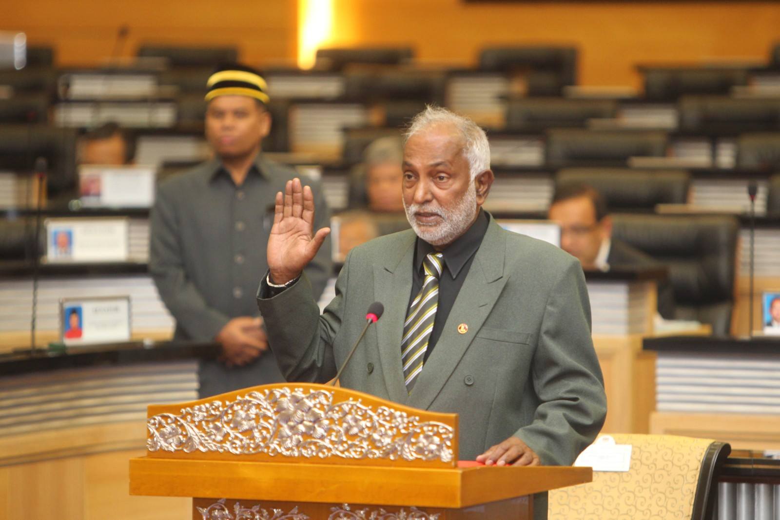 chandra--nor-manuty-dilantik-senator-mewakili-selangor