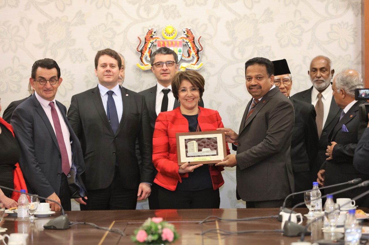 delegasi-parlimen-perancis-kunjungi-yang-di-pertua-dewan-negara