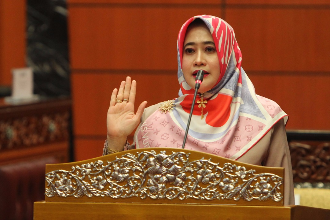 dua-angkat-sumpah-sebagai-ahli-dewan-negara