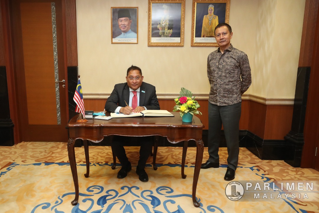 kunjungan-hormat-he--rasheed-mustafa-sarwar---unicef-representative-to-malaysia--keatas-ypdr---30-mac-2021