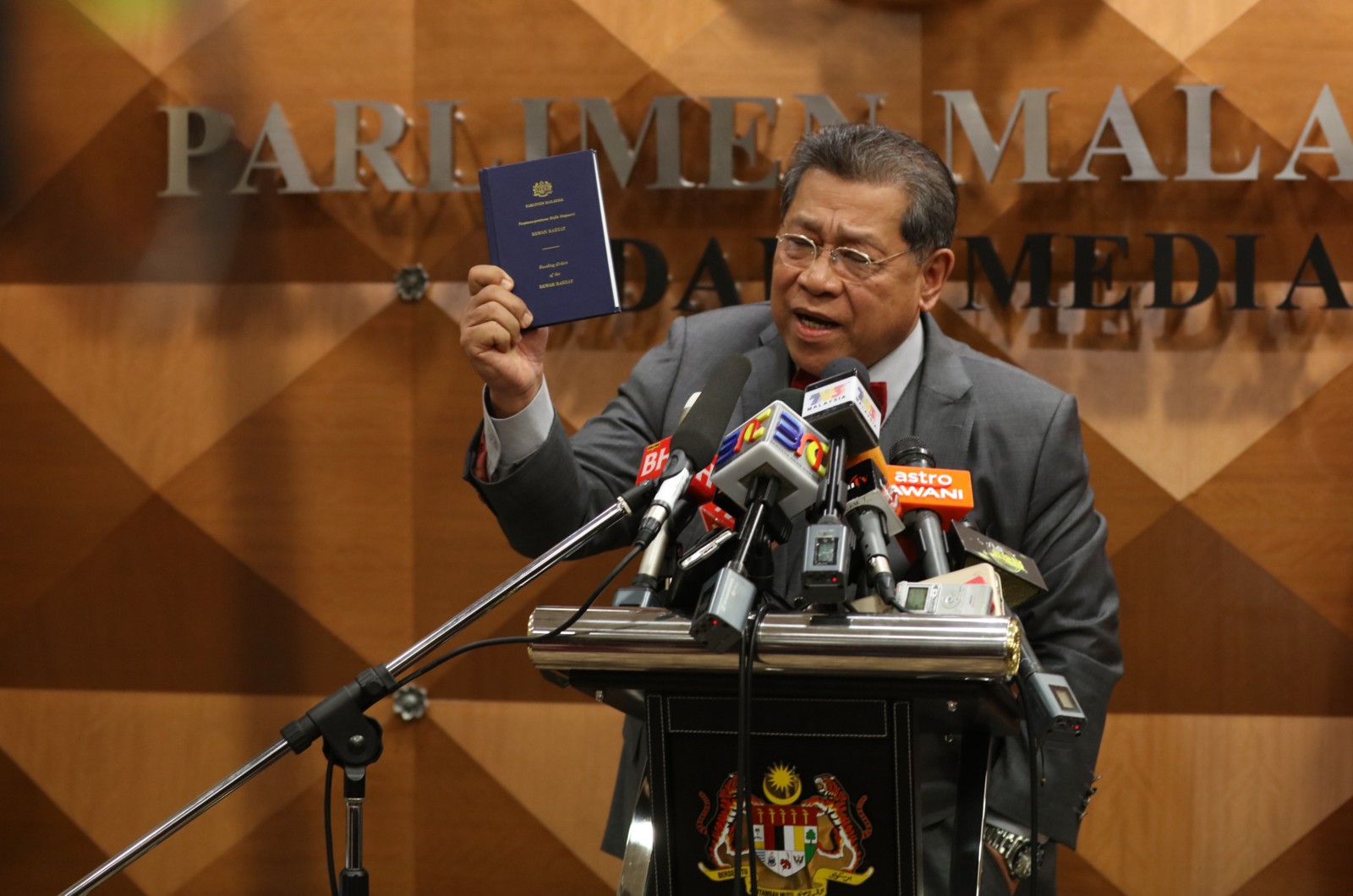 sidang-media-yang-di-pertua-dewan-rakyat