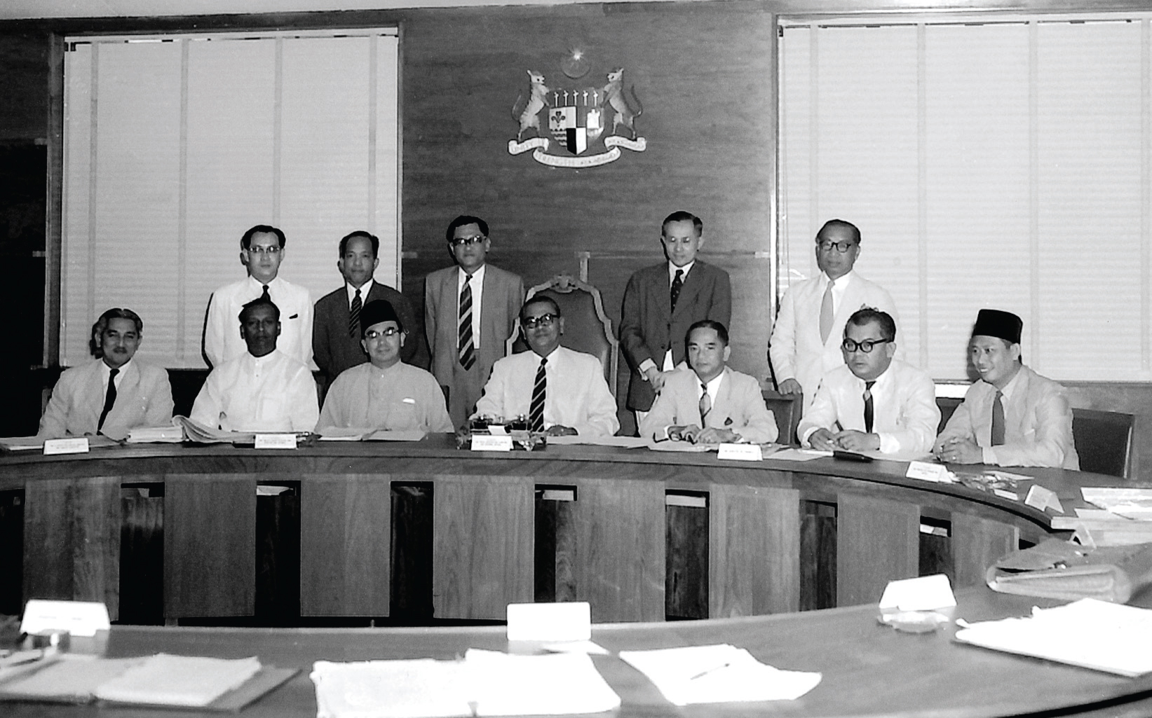 YTM Tunku Abdul Rahman Putra dengan Jemaah Menteri Pertama selepas Merdeka
