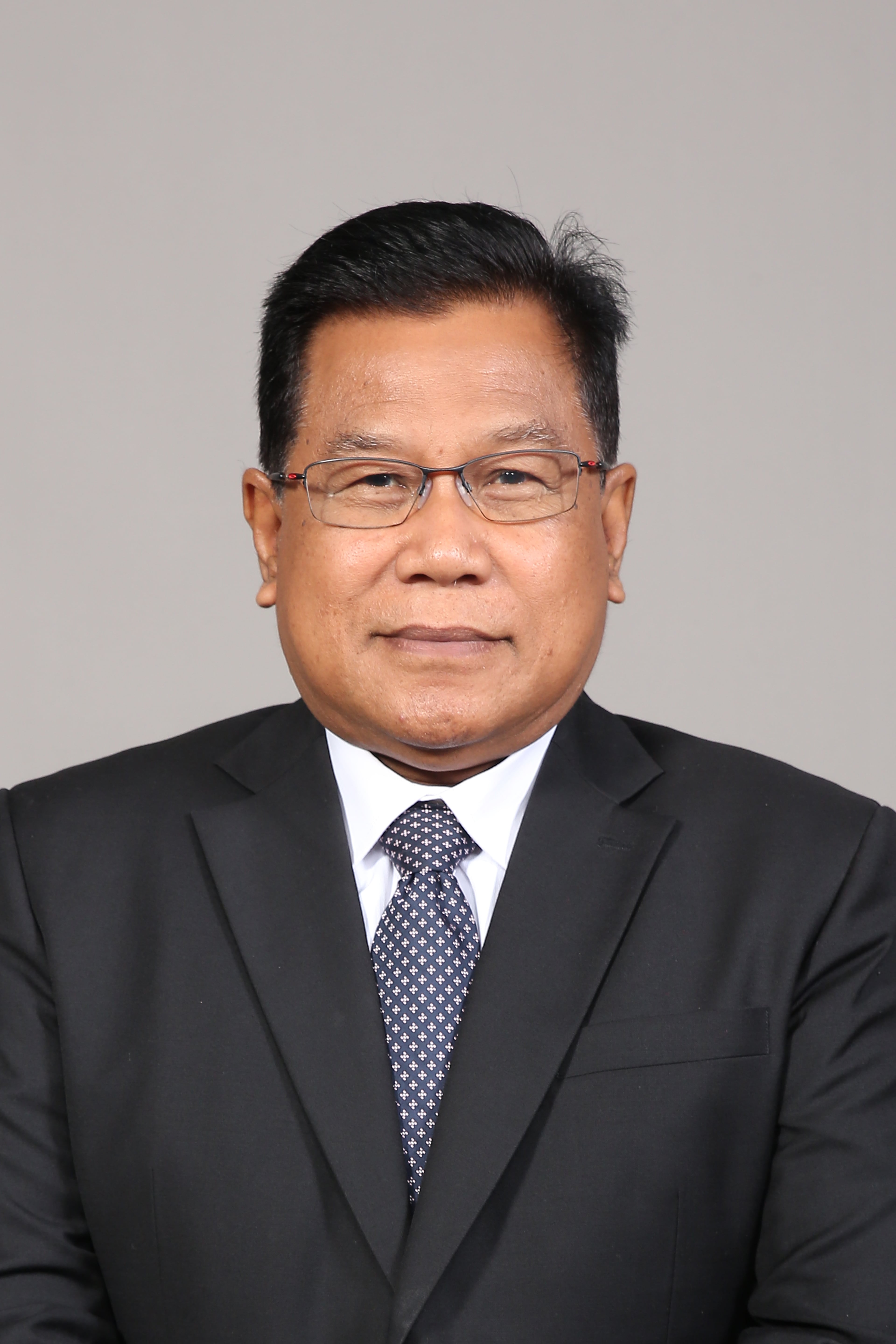 Photo - YB Tuan Zahari Bin Kechik - Click to open the Member of Parliament profile