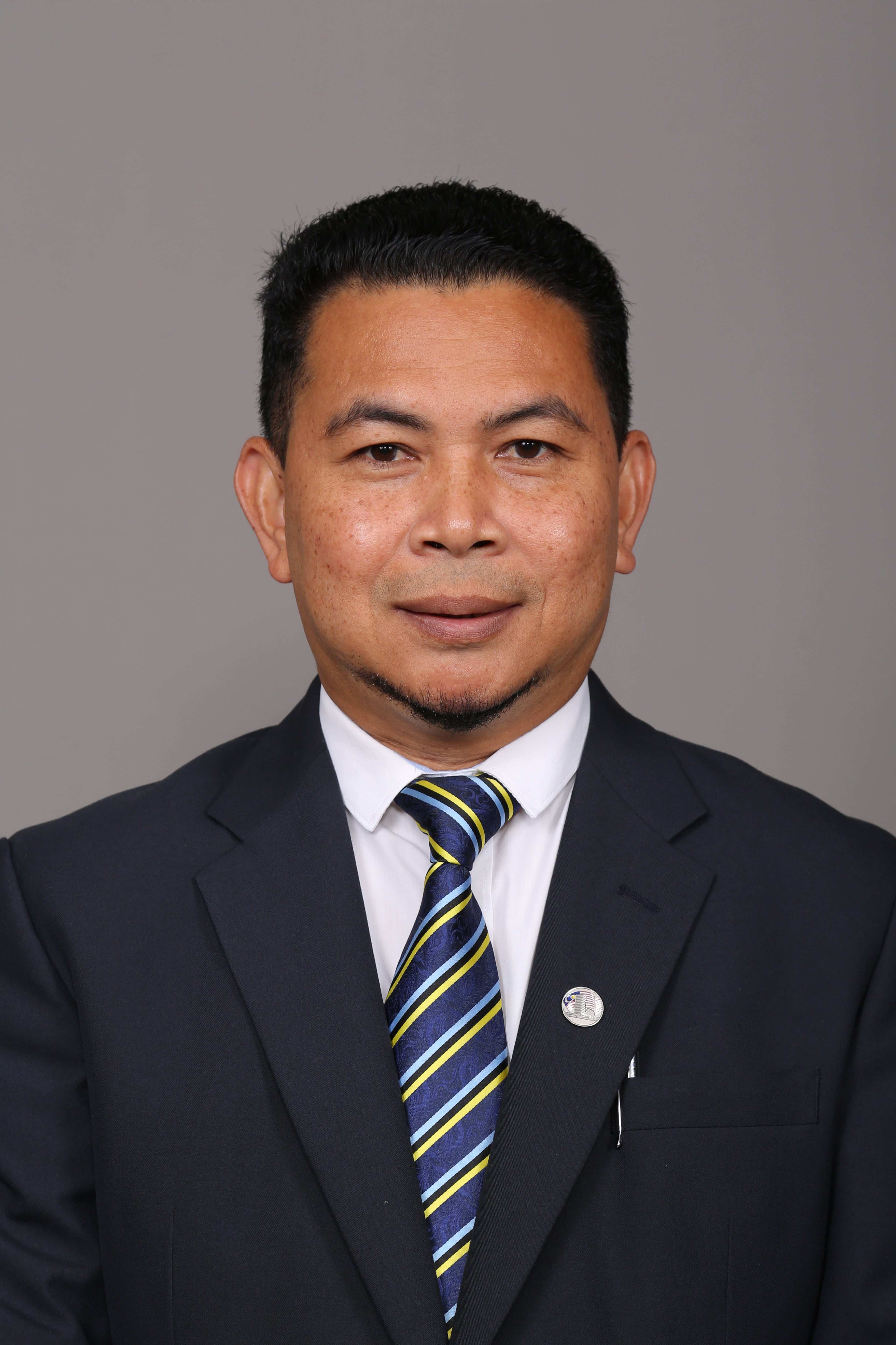 Photo - YB Kapten Azahari Bin Hasan - Click to open the Member of Parliament profile