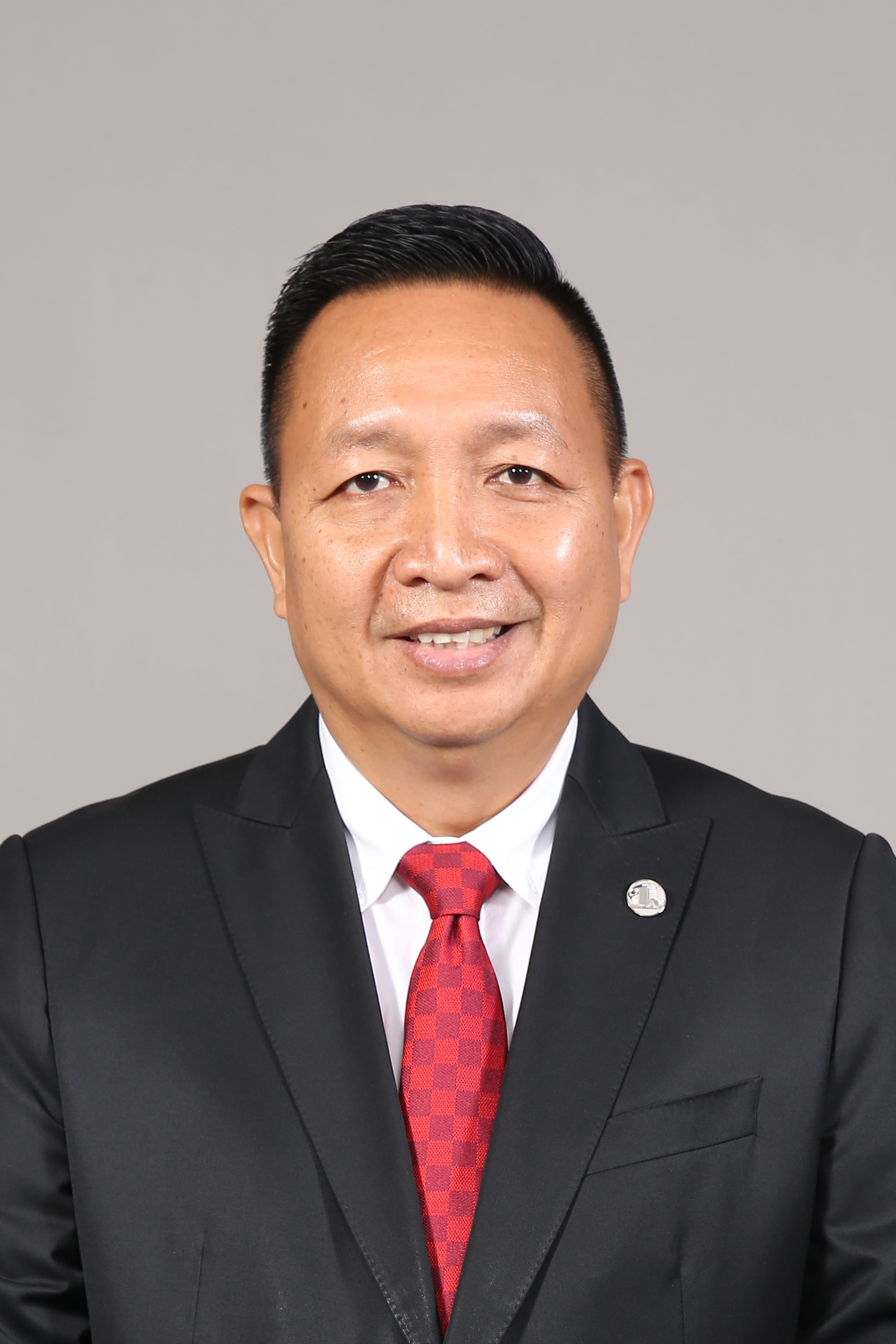 Photo - YB Datuk Wetrom Bin Bahanda - Click to open the Member of Parliament profile