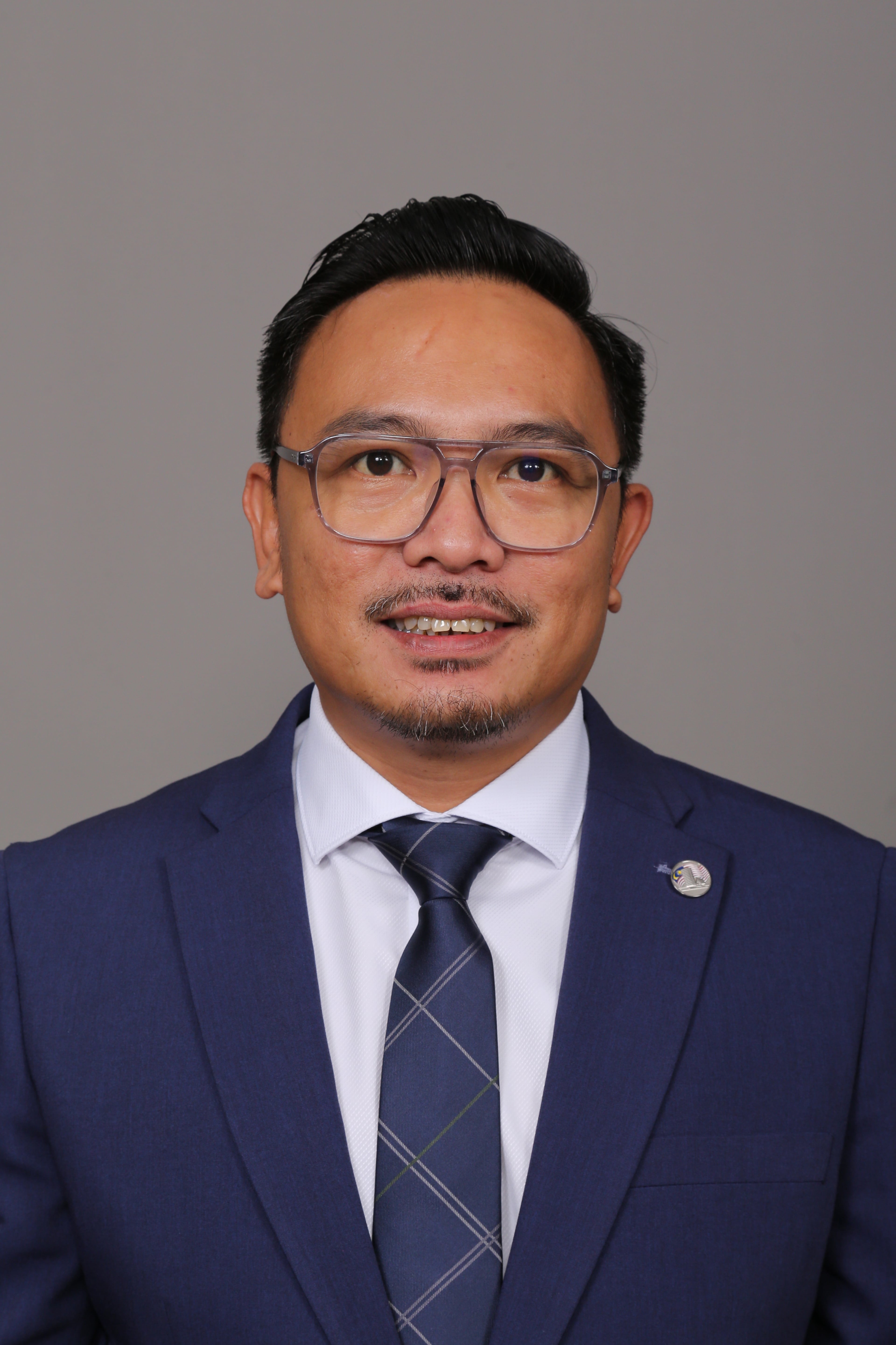 Photo - YB Tuan Roy Angau Anak Gingkoi - Click to open the Member of Parliament profile