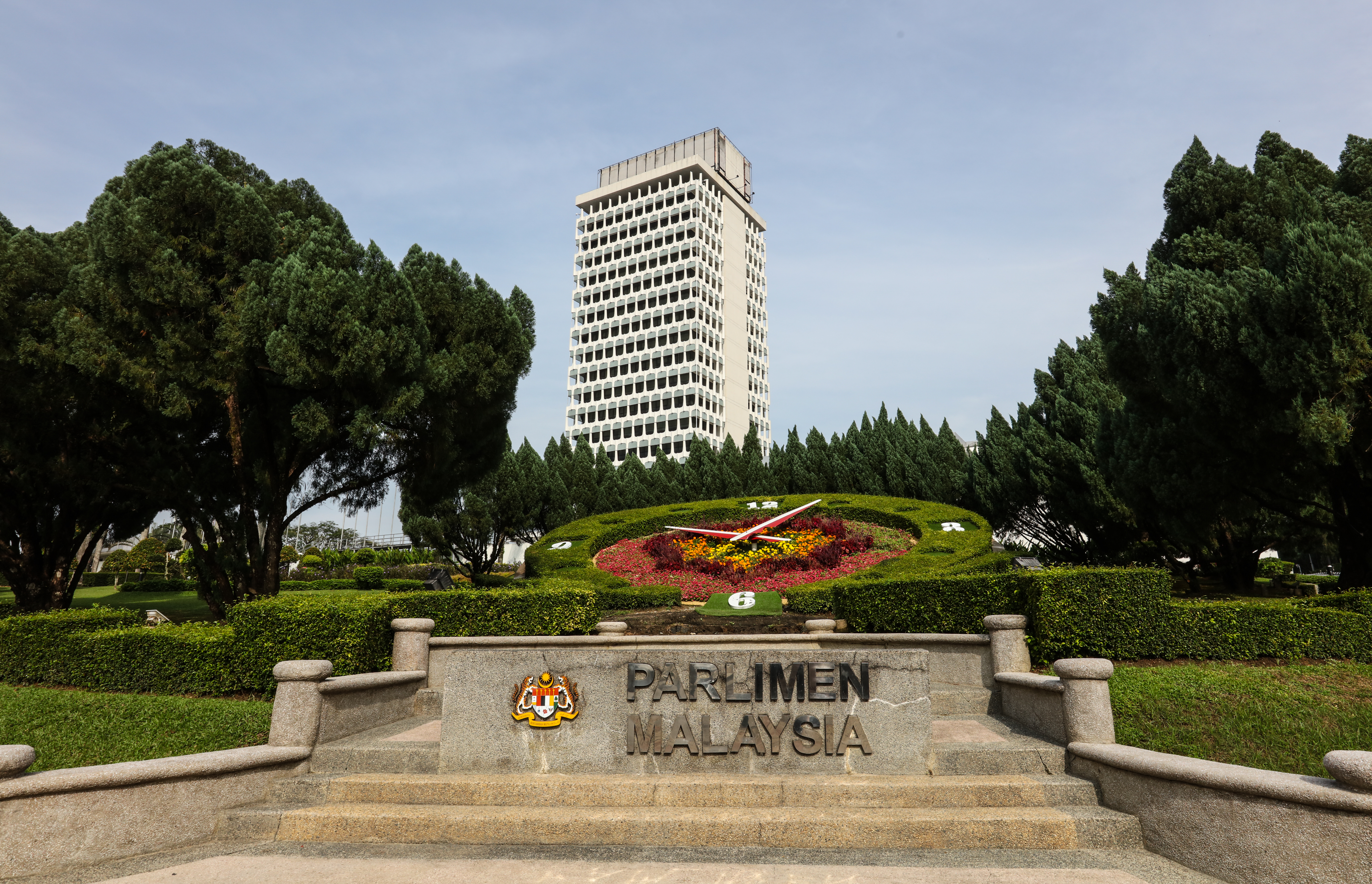 Pantun Budi Oleh YB Senator Tan Sri Dato' Seri Utama Dr. Rais Yatim