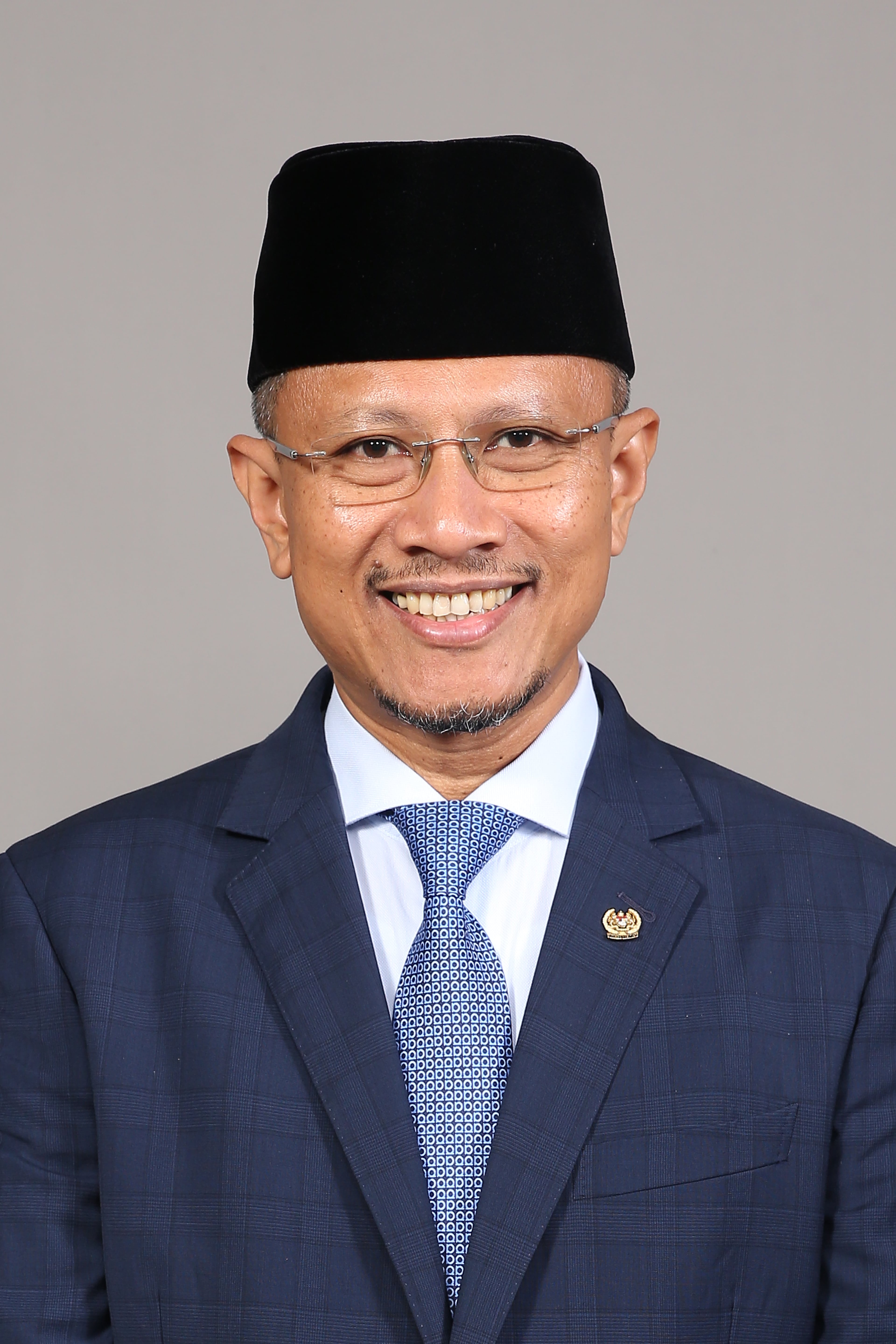Photo - YB Tuan Haji Abdul Latiff Bin Abdul Rahman - Click to open the Member of Parliament profile